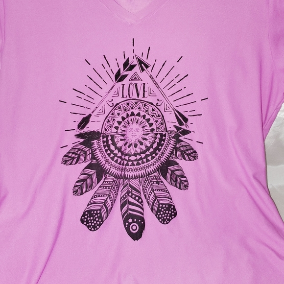 No Boundaries Juniors Plus Size V-Neck Cropped Sleeve Tee w/ Tribal Design 187 - Picture 2 of 6